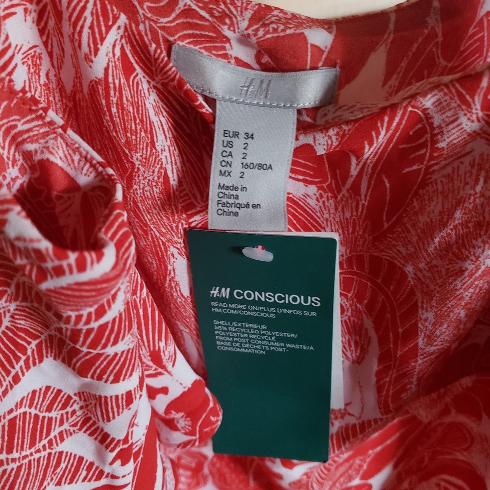 H&M Top - Picture 3 of 3